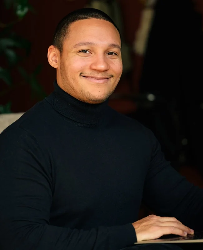 Portrait Brandon Laventure – Br.creative Portrait professionnel de Brandon Laventure, membre de l’équipe Br.creative