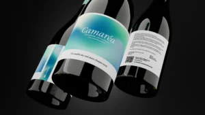 Visuel 3D bouteille vin rouge Camaréa en lévitation – packshot CGI