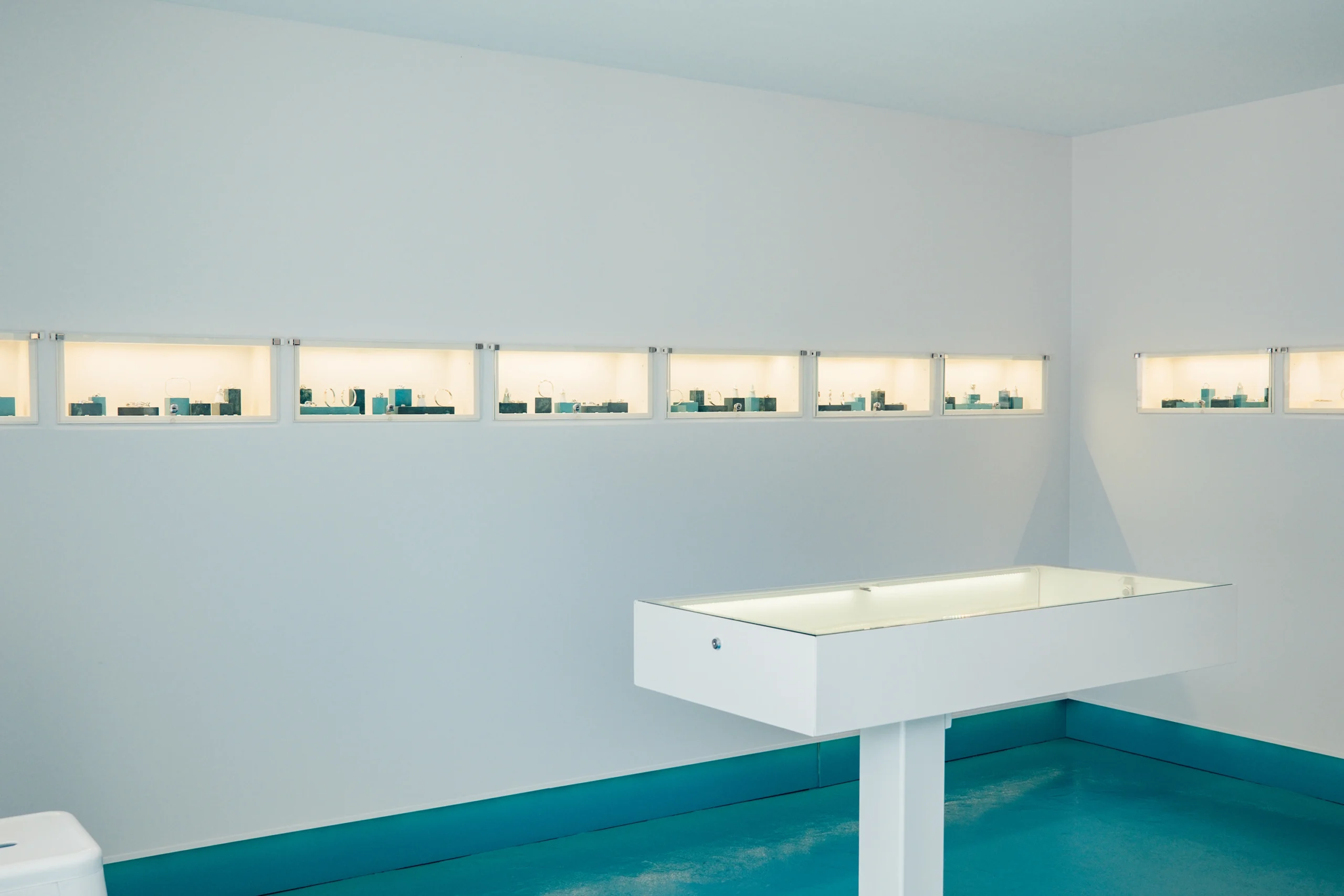 Intérieur de la boutique Adrien Moniquet à Maussane-les-Alpilles